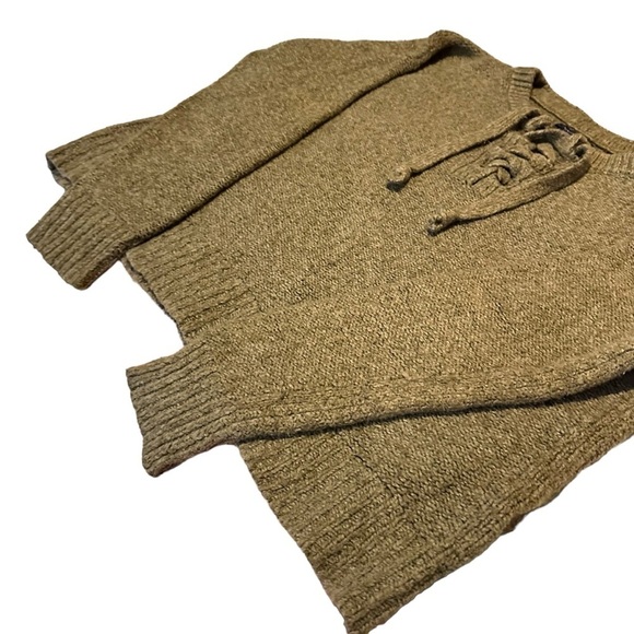 🔴5 for $40 SALE!  American Eagle Olive Green, LaceUp, Crop Top Neck Sweater sz M - Picture 5 of 14